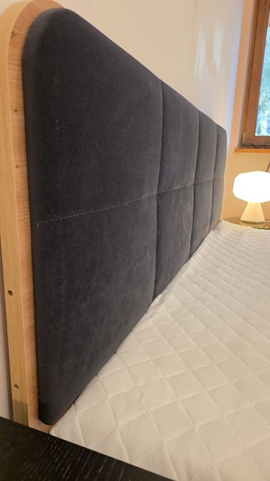 Łóżko 160x200 tapicerowany czarny zagłówek + szafka nocna