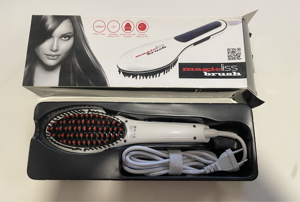 Prancha e escova de alisamento