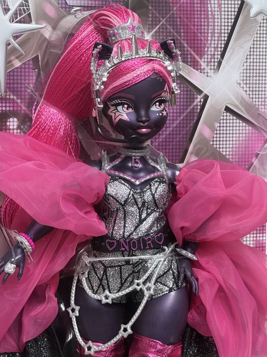 Кеті Нуар Monster High 2025 Fang Vote Catty Noir