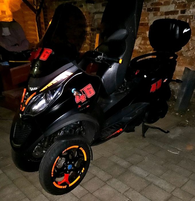 Piaggio MP-3 mp3 500 ie sport ABS ASR,  na prawo jazdy kat B  +kufer+ kask Nowy