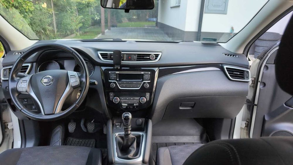 NISSAN QASHQAI J11 1.2 DIG-T doinwestowany/dodatki.