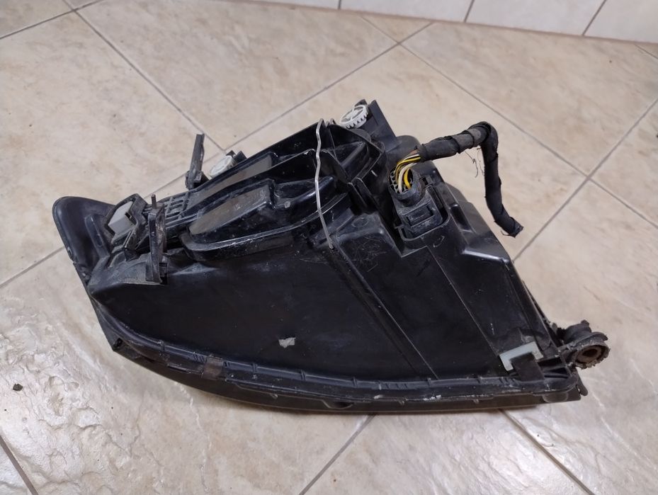 Audi a2 reflektor lampa lewa przód Europa oryginał wysyłka OLX