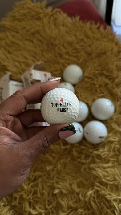 13 bolas de golfe NOVAS