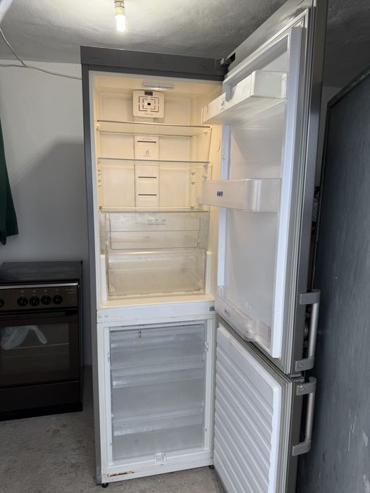 Combinado Whirlpool No Frost Inox (Tecnologia 6th Sense)