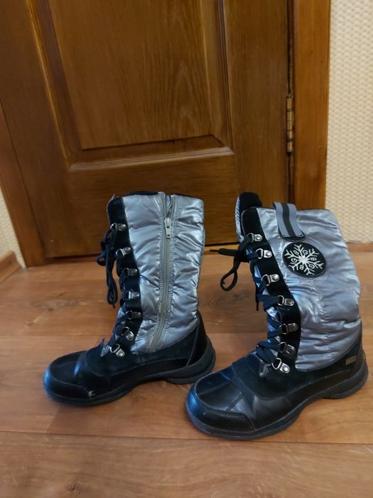 Ботинки для дівчаток 33 розмір