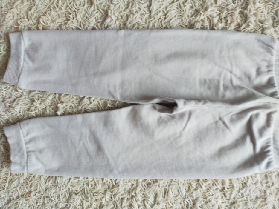 Spodnie dresowe rozm 98