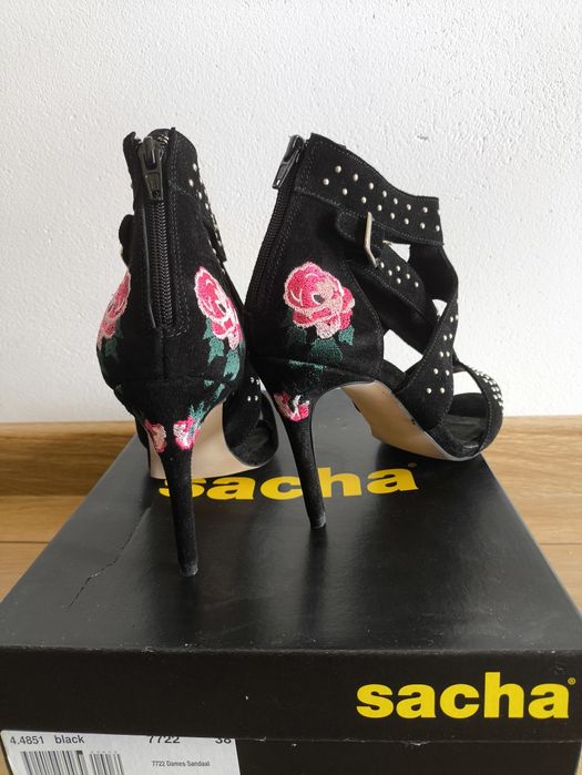 Buty Sacha nowe. Tanio