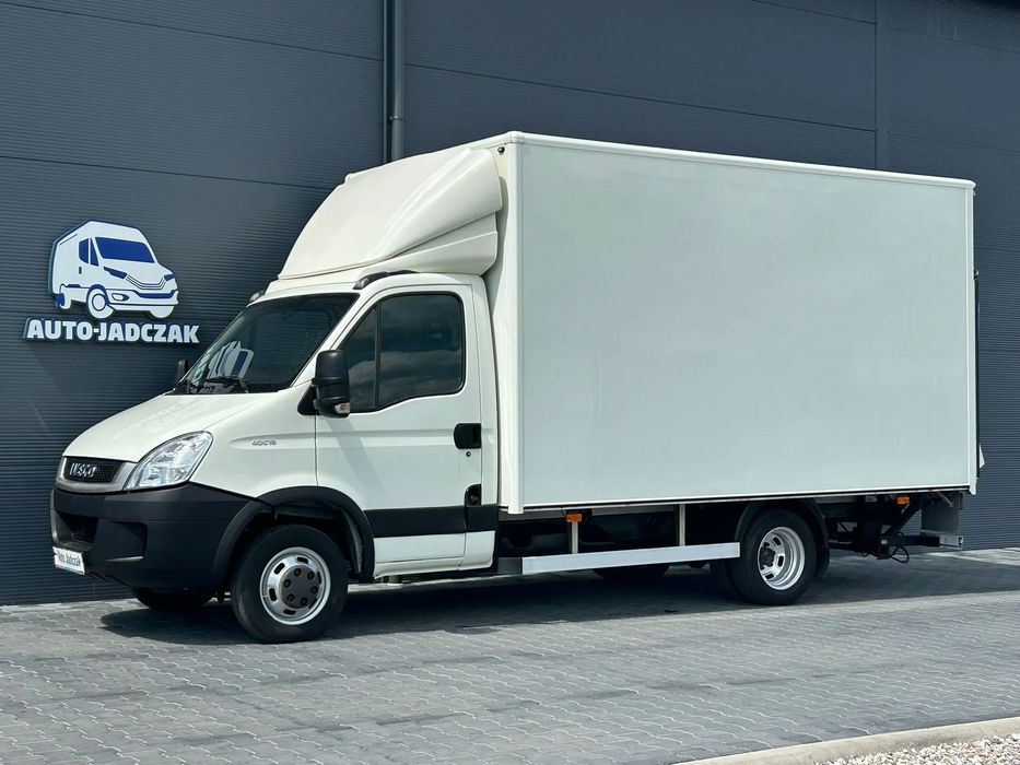 Iveco Daily 40C18 35C18 3.0 HPI Kontener 8 palet + winda 750kg + drzwi boczne **KLIMA**Sprowadzony**2011R**  DMC 3,5t. Prawo jazdy kat. B