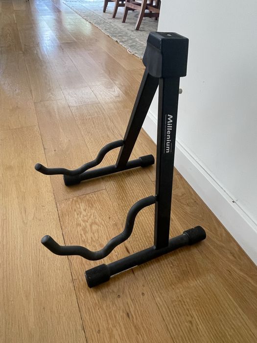 Guitarra classica com saco e stand