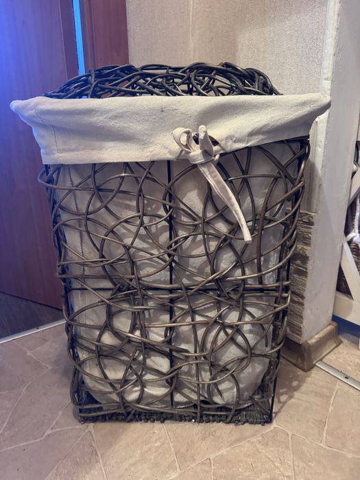 Продам плетену корзину для білизни