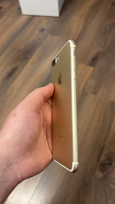 Телефон iPhone 7 plus 32gb та 100% ємність батареї