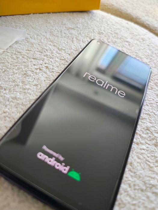 Realme 8 pro , folia na wyświetlaczu od nowości