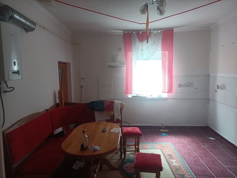 Продається Продається 4-хкімнатний будинок в с. Тисобикень Закарпаття