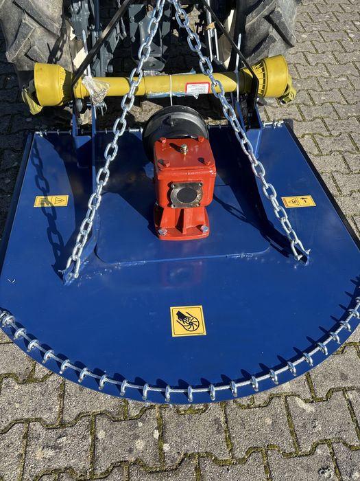 Trator iseki Hunter 22 c/ inversor e fresa