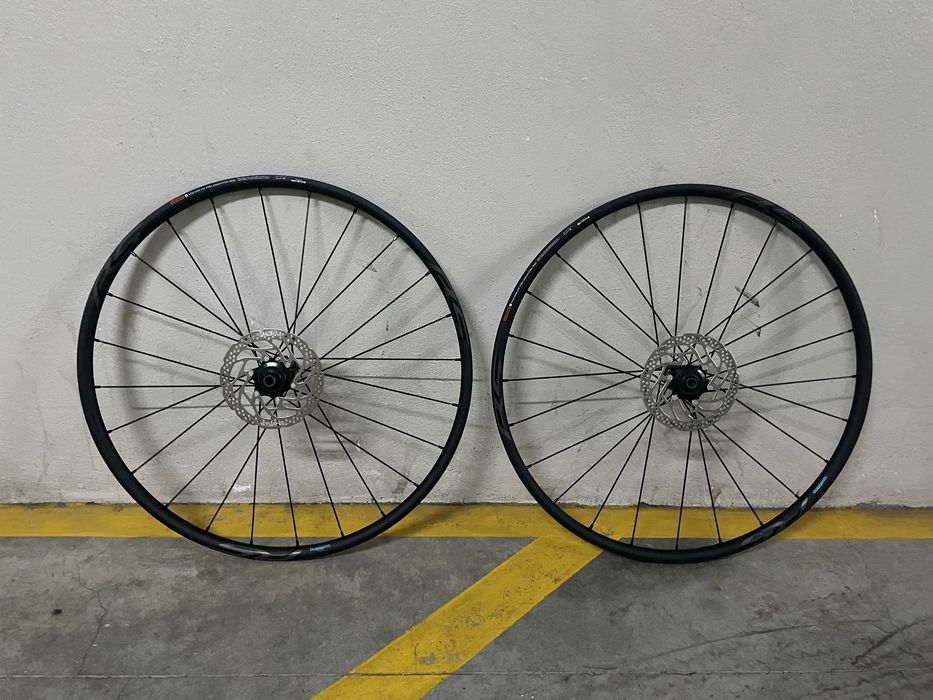 Rodas Shimano RS - 622x19c