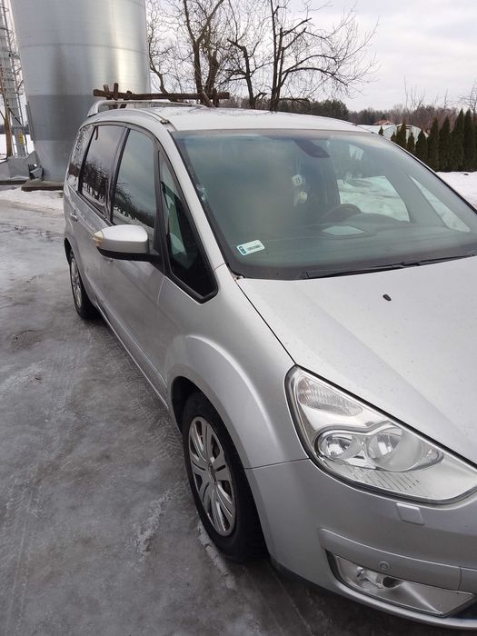 Ford Galaxy siedmioosobowy