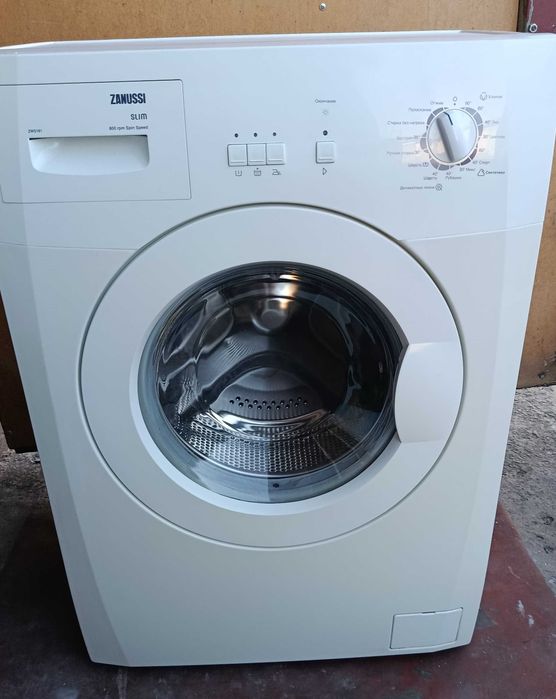 Пральна машина Zanussi Slim