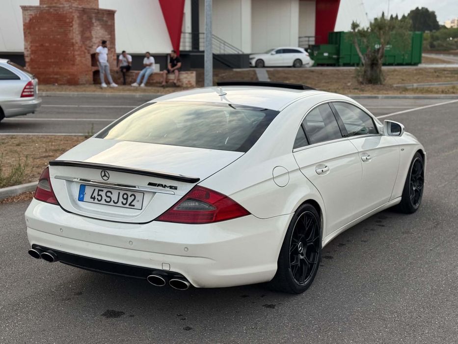 Mercedez -benz cls 320 kit 63 AMG