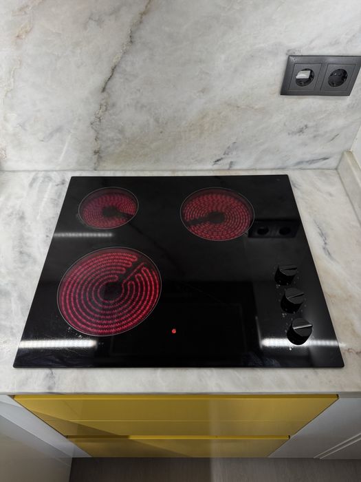 Placa vitrocerâmica IKEA