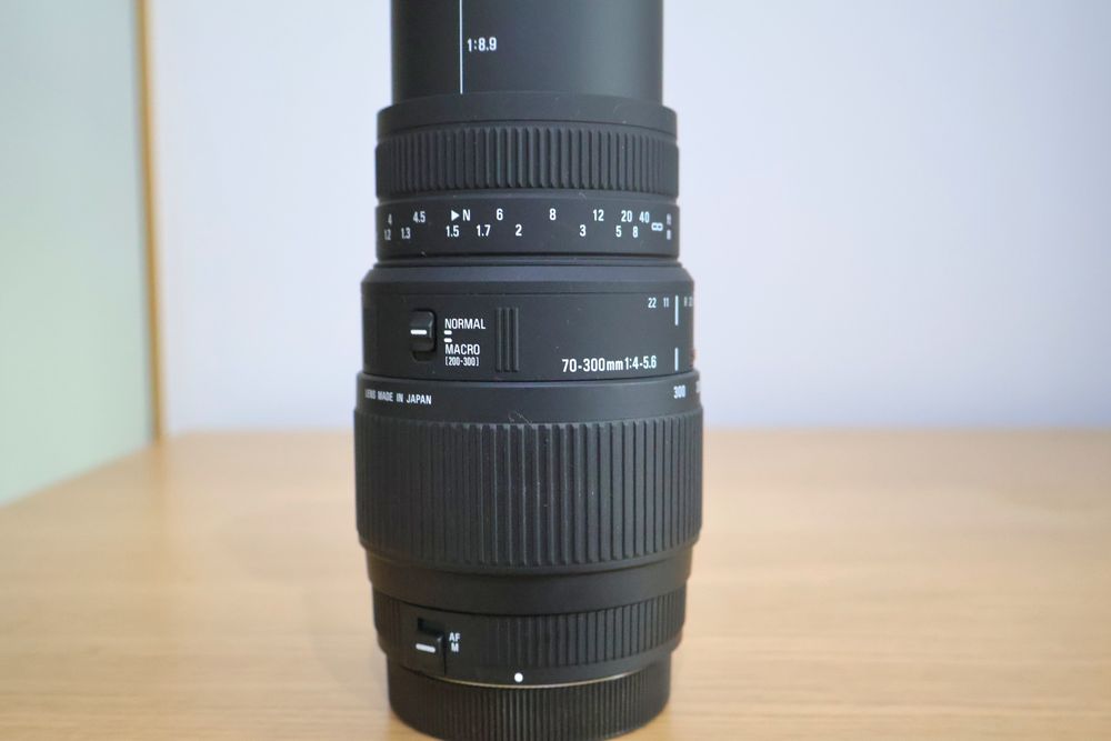 Sigma 70-300mm F/4-5.6 DG Macro (Canon EF)