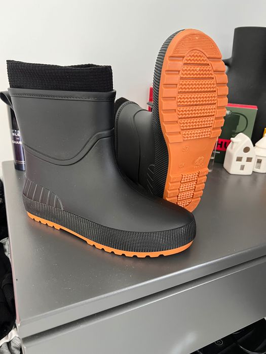 Женские резиновые сапоги со сьемным чулком