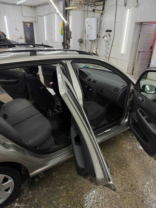 Skoda Fabia 2007 I покоління (FL)  •  1.4 MT (80 к.с.) MPI  •  Classic