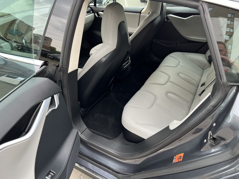 Разборка Запчасти Tesla Model S 85D 2015 г