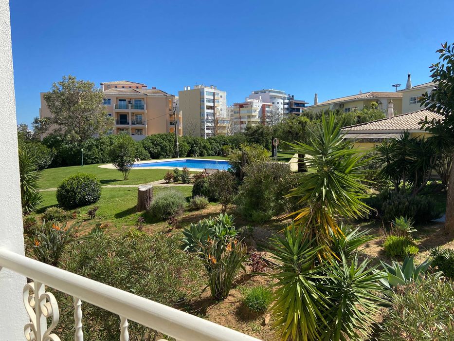 T2 - PRAIA DA ROCHA com Piscina