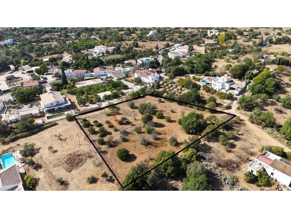 Terreno Rústico- 4.000 m² de Tranquilidade e Natureza