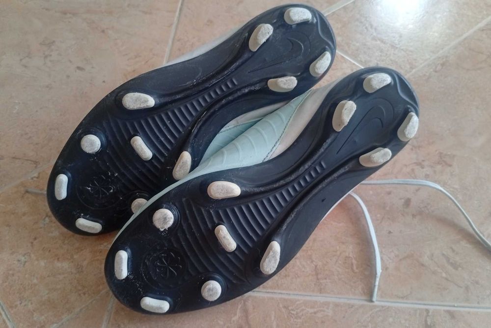 Chuteiras de futebol Phantom GX 2 Pro AG