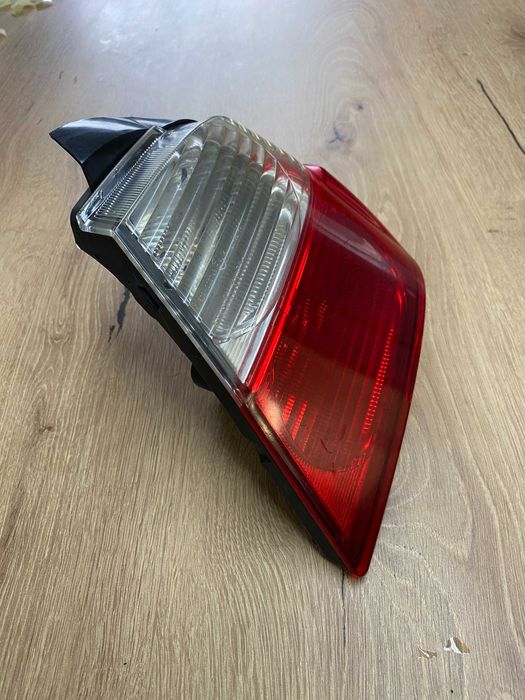 6897 Lampa tylna prawa Stanley P4172R Honda Goldwing GL1800