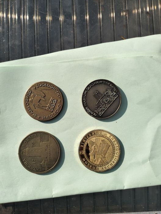 Monety kolekcjonerskie cztery sztuki