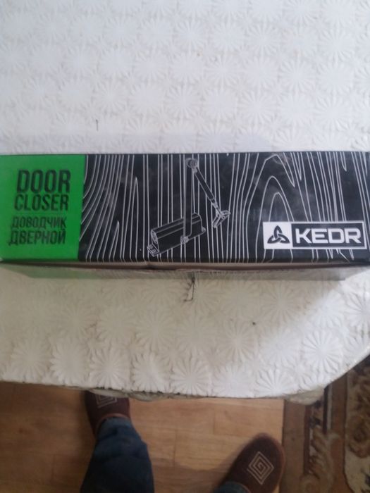 Продам 2 доводчика двери , состояние  новое !