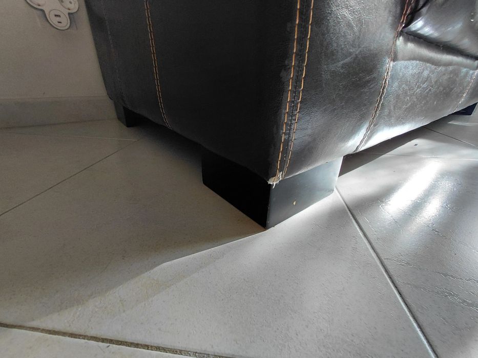 Sofa de dois lugares