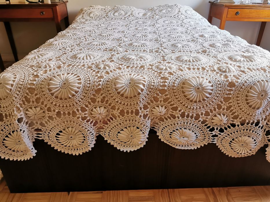 Vintage Crochet Lace Bedspread