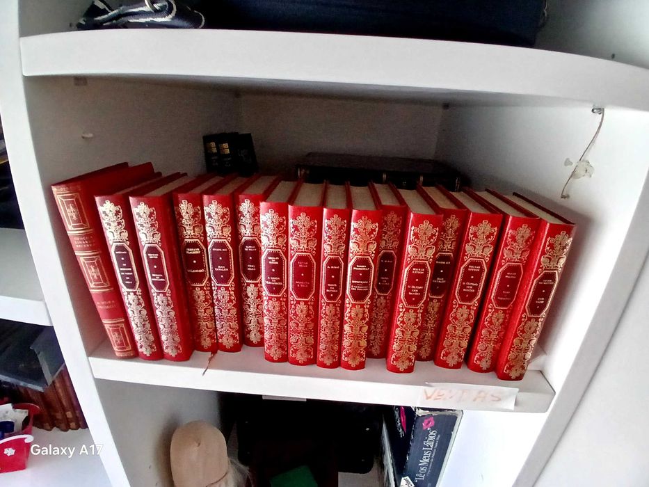 Adquira 20 Livros encadernação luxuosa