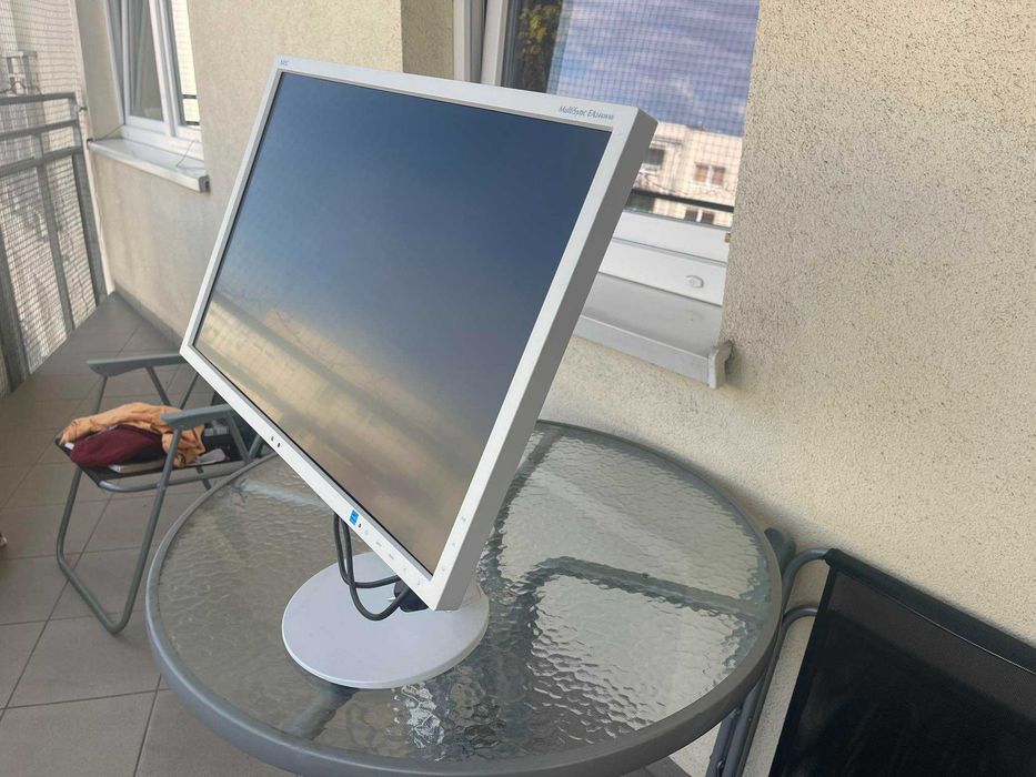 Monitor Led 24” EA 244WMi
