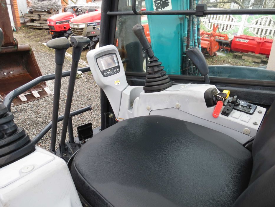 Мініекскаватор Кубота Янмар Kubota Yanmar
