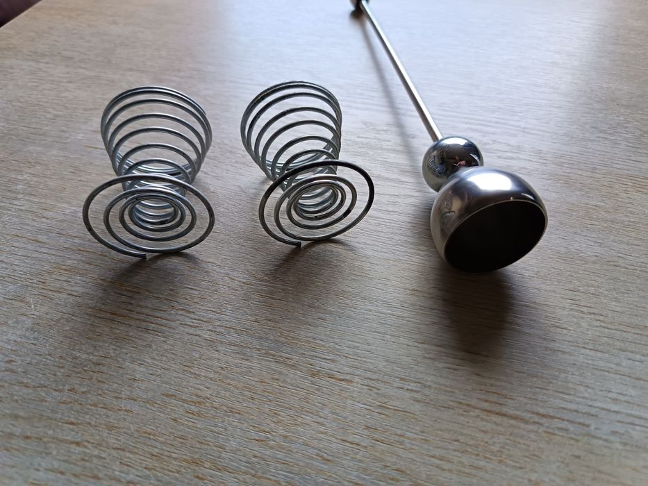 Abridor de ovos com 2 suportes