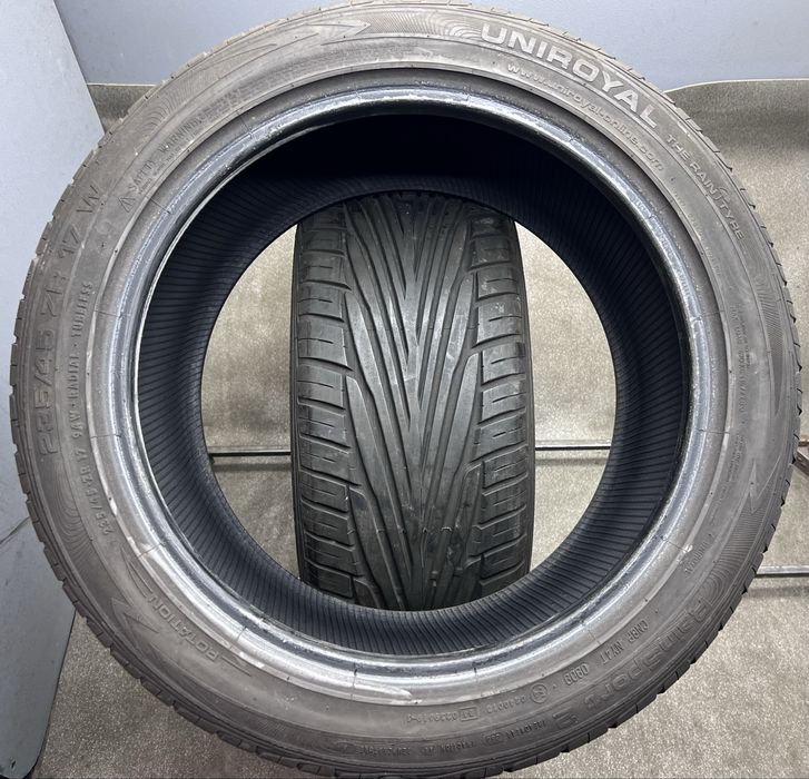 Шини 6.5 мм літо 235 45 R17 Uniroyal Rain Sport 2 пара літні
