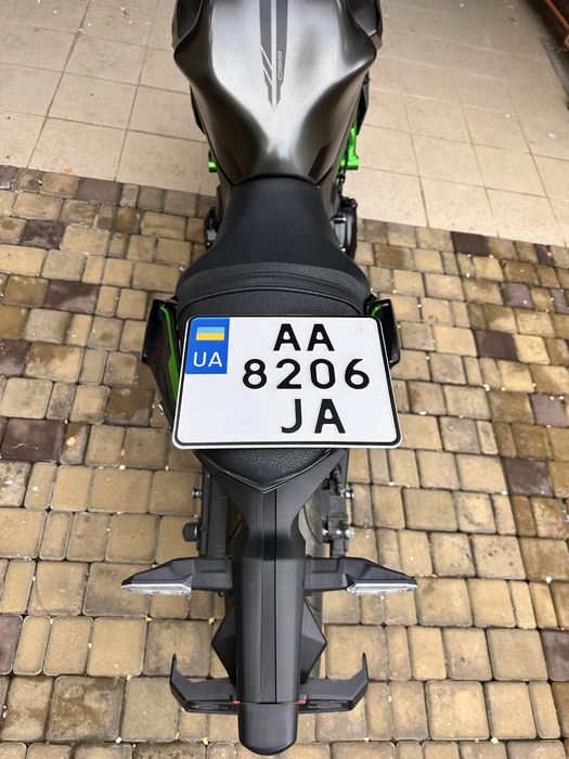 Kawasaki Z650 (2023) — Родной пробег 5 тыс. км, 1 владелец (ABS + Traction Control)