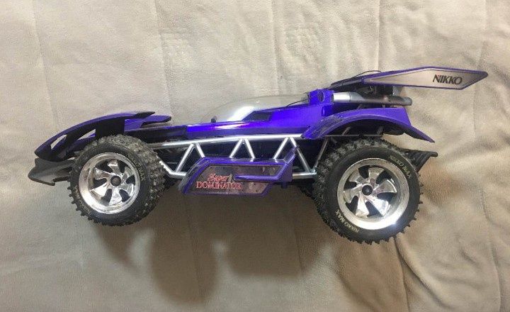 Carro Telecomandado NIKKO SUPER DOMINATOR (1996)