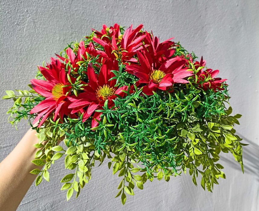 Stroik Nagrobny Serce Czerwone | 2X Znicz Biały | Stabilizowany