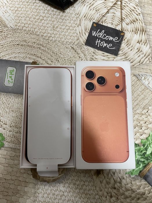 iPhone 17 pro cosmic orange novo novo