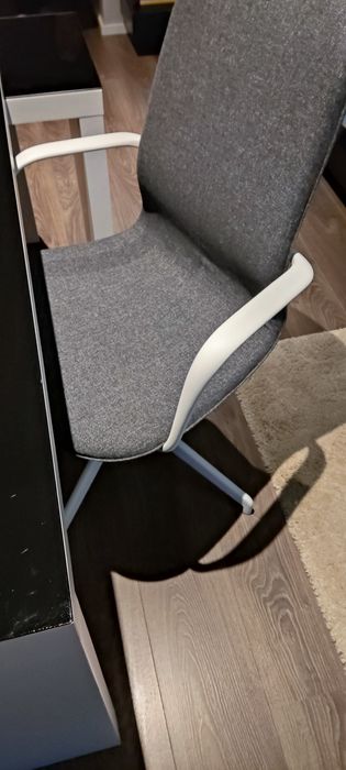 Secretária MALM Ikea + Cadeira LÅNGFJÄLL
