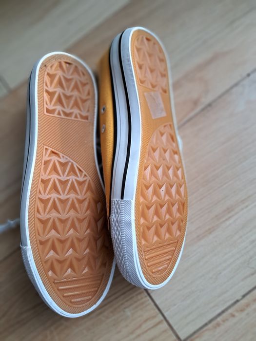 Trampki miodowe r.36