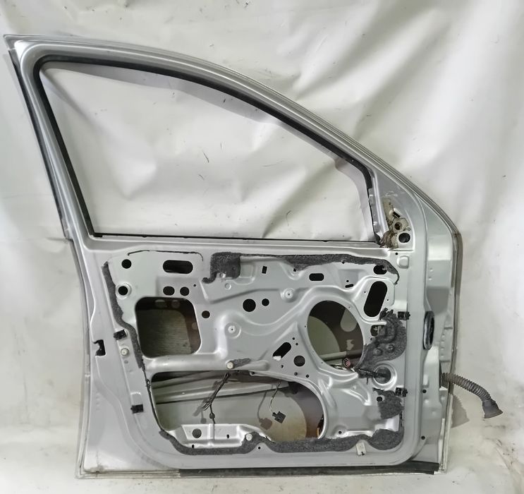 Porta frente esquerda FORD Focus I Carrinha (DNW)