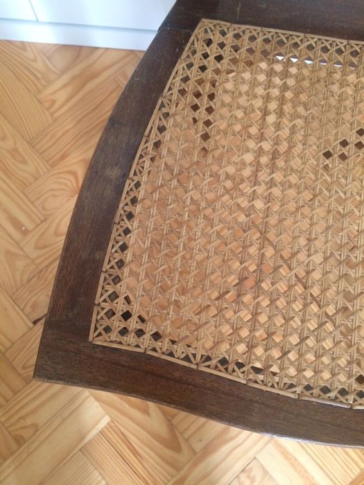 Cadeira antiga em madeira com palhinha restaurada luis xvi real