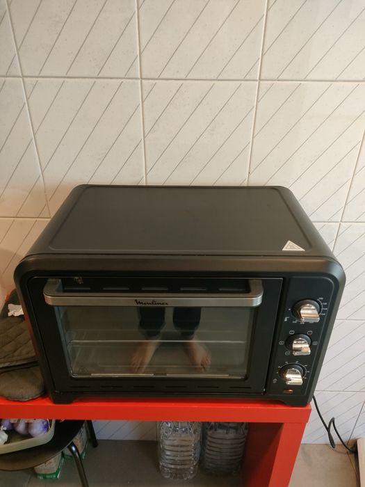 Forno Moulinex 39 L, pouco usado