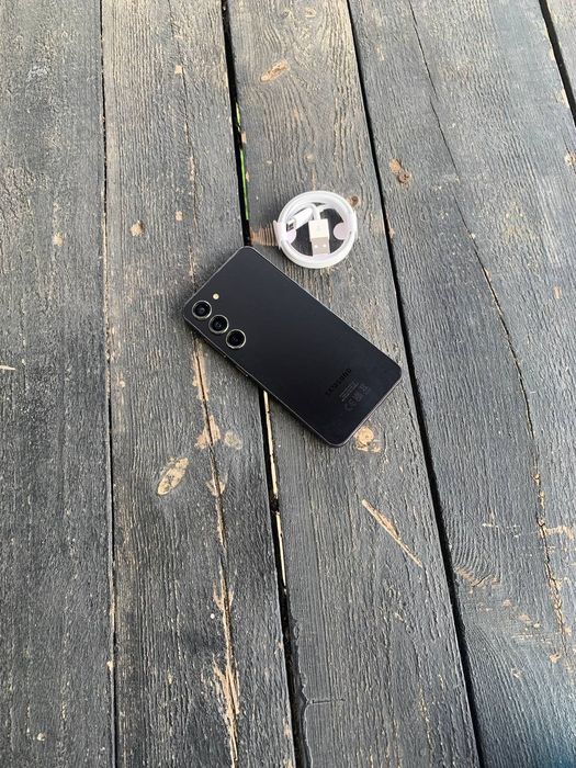Samsung s23 8/128